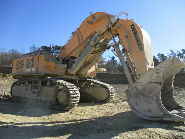 2013 Liebherr R 974 C Hochlöffel - حفارات زحافة: صور 3 2013 Liebherr R 974 C Hochlöffel - حفارات زحافة: صور 3