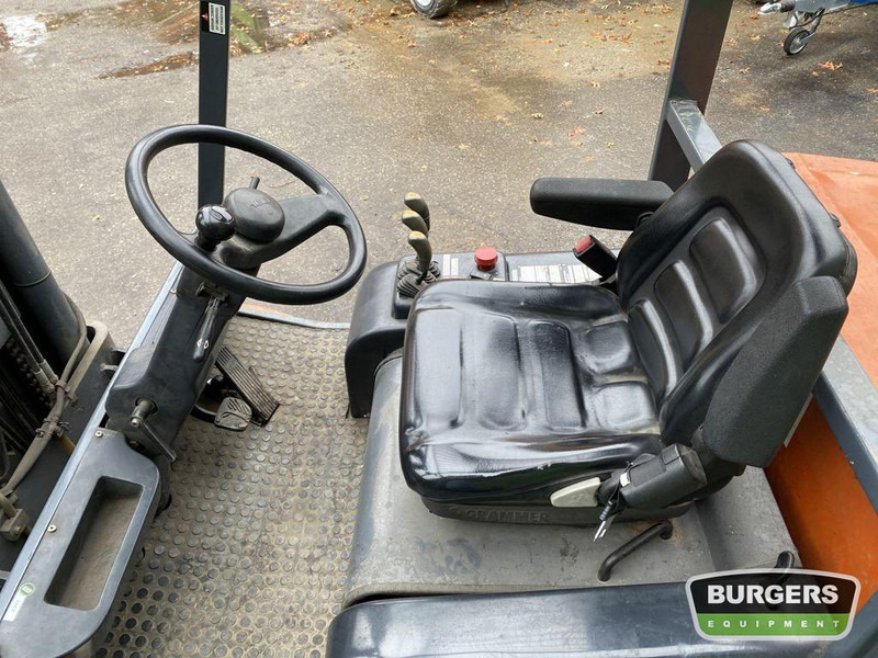 Heli Heftruck AC40 - رافعة شوكية كهربائية: صور 5 Heli Heftruck AC40 - رافعة شوكية كهربائية: صور 5