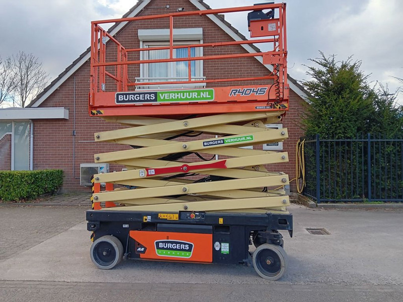 JLG R4045 - رافعات مقصية: صور 1 JLG R4045 - رافعات مقصية: صور 1