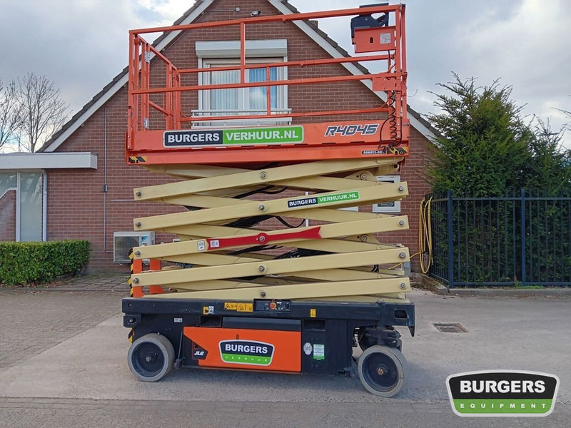 JLG R4045 - رافعات مقصية: صور 1 JLG R4045 - رافعات مقصية: صور 1