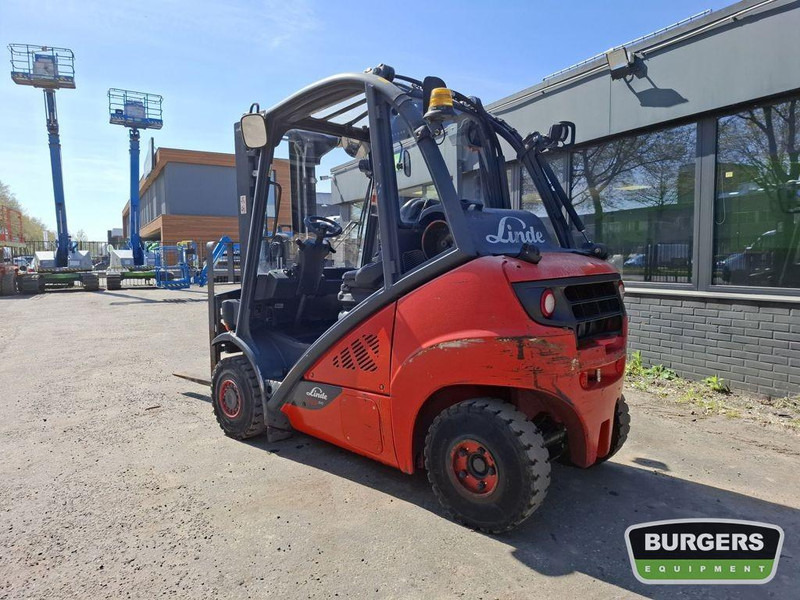 Linde H25T - رافعة شوكية تعمل بالغاز: صور 4 Linde H25T - رافعة شوكية تعمل بالغاز: صور 4