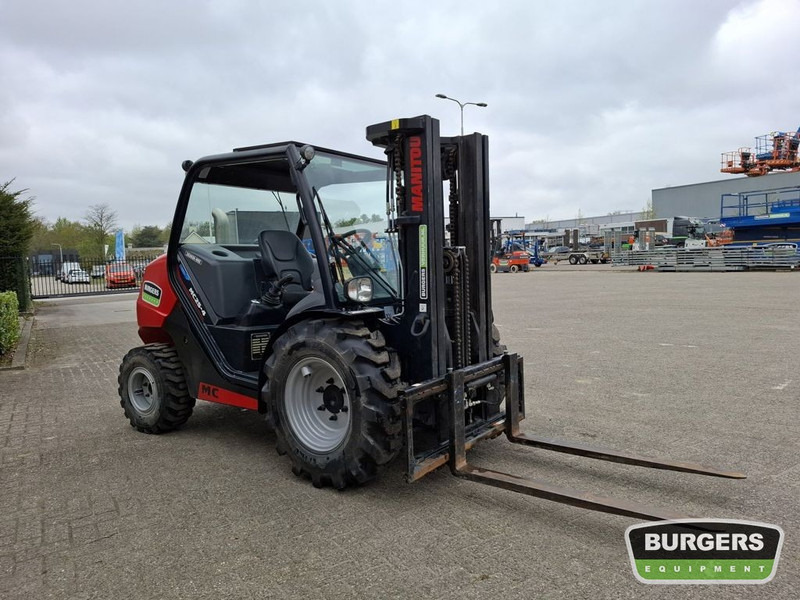 Manitou MC 25-4 D K ST5 S1 Buggy - رافعة شوكية ديزل: صور 2 Manitou MC 25-4 D K ST5 S1 Buggy - رافعة شوكية ديزل: صور 2
