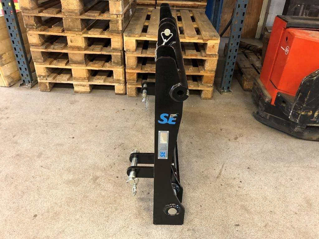Adapter SE 3-Punkt till Stora Bm - وصلة الربط للمعدات المعلقة - آلات البناء: صور 3 Adapter SE 3-Punkt till Stora Bm - وصلة الربط للمعدات المعلقة - آلات البناء: صور 3