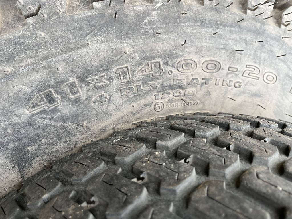 Galaxy 41X14,00-20 , 27X8,50-15 John Deere 3720 - عجلات: صور 3 Galaxy 41X14,00-20 , 27X8,50-15 John Deere 3720 - عجلات: صور 3