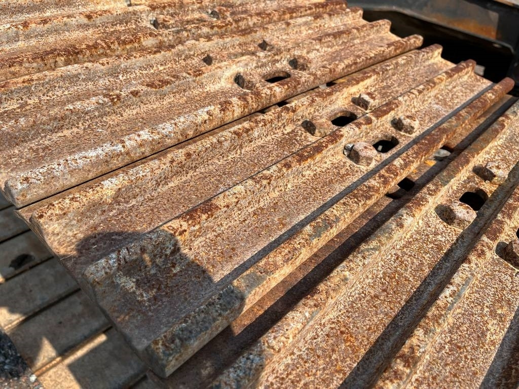 Hitachi ZX 130 LC N-5 B - حفارات زحافة: صور 4 Hitachi ZX 130 LC N-5 B - حفارات زحافة: صور 4