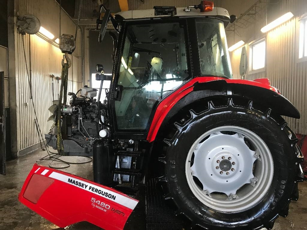 Massey Ferguson 5480 Dismantled for spare parts - جرار: صور 1 Massey Ferguson 5480 Dismantled for spare parts - جرار: صور 1