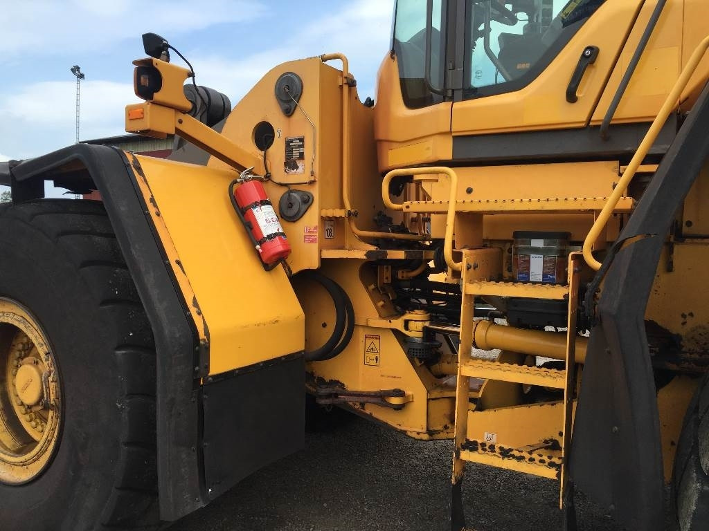 Volvo L 220 F Delar / Parts - اللودر بعجل: صور 3 Volvo L 220 F Delar / Parts - اللودر بعجل: صور 3