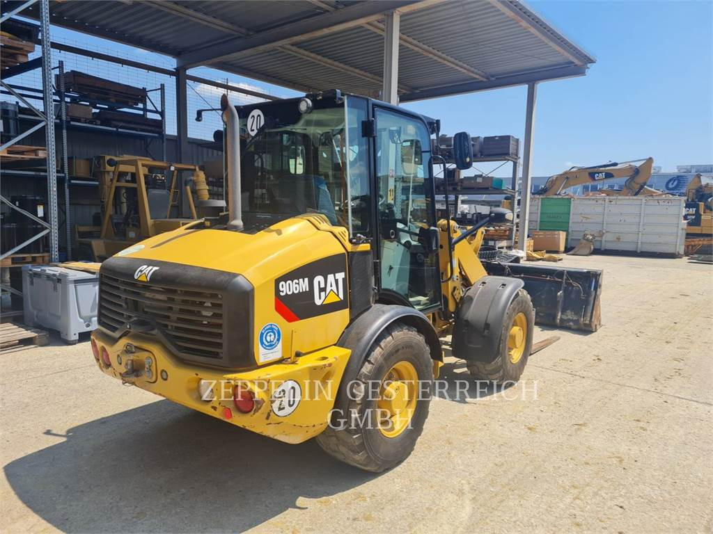 CAT 906M - اللودر بعجل: صور 4 CAT 906M - اللودر بعجل: صور 4