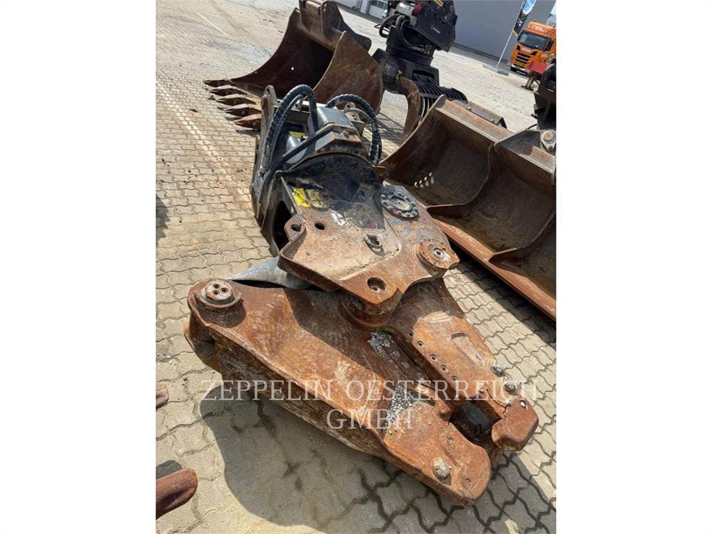 CAT MP318 CC CONCRETE CUTTER JAW - ماكينة القص الهيدروليكي - آلات البناء: صور 1 CAT MP318 CC CONCRETE CUTTER JAW - ماكينة القص الهيدروليكي - آلات البناء: صور 1