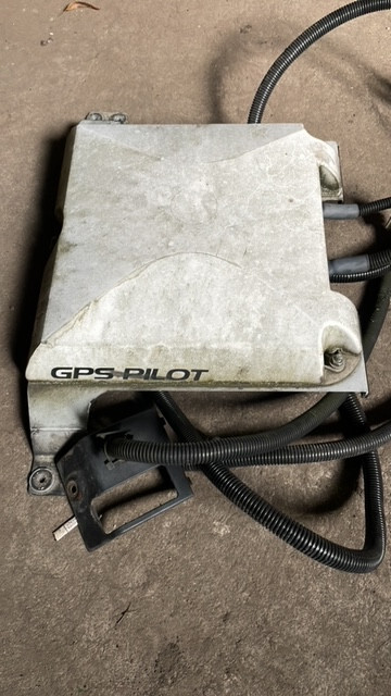 Antena gps pilot CLAAS GPS Antenne AG 262 RTK - نظم الملاحة - الآلات والماكينات الزراعية: صور 1 Antena gps pilot CLAAS GPS Antenne AG 262 RTK - نظم الملاحة - الآلات والماكينات الزراعية: صور 1