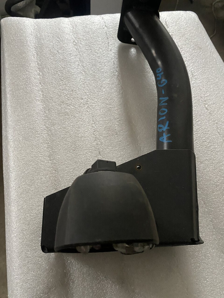 Claas Arion 640 - Lampy / Mocowania Lamp / Reflektory - أضواء - الآلات والماكينات الزراعية: صور 3 Claas Arion 640 - Lampy / Mocowania Lamp / Reflektory - أضواء - الآلات والماكينات الزراعية: صور 3