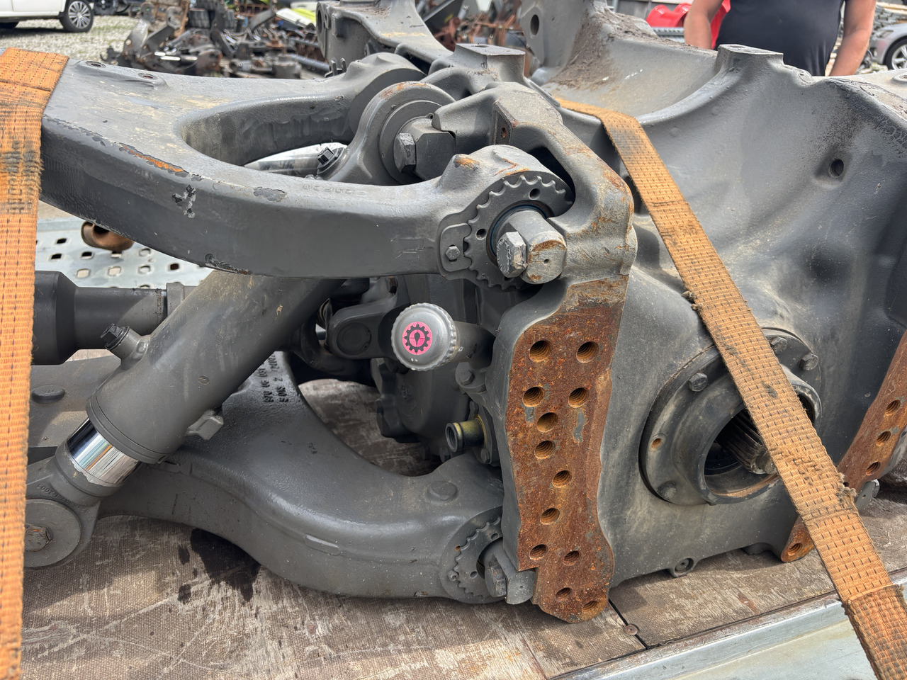 مفصل التوجيه - الآلات والماكينات الزراعية Fendt 936 939 Vario - most przedni CZĘŚCI - zwolnica zwrotnica obudowa siłownik 980/10141854: صور 12 مفصل التوجيه - الآلات والماكينات الزراعية Fendt 936 939 Vario - most przedni CZĘŚCI - zwolnica zwrotnica obudowa siłownik 980/10141854: صور 12