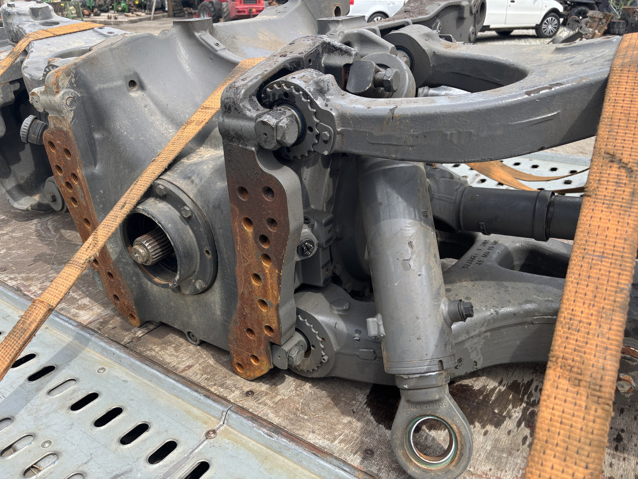 مفصل التوجيه - الآلات والماكينات الزراعية Fendt 936 939 Vario - most przedni CZĘŚCI - zwolnica zwrotnica obudowa siłownik 980/10141854: صور 10 مفصل التوجيه - الآلات والماكينات الزراعية Fendt 936 939 Vario - most przedni CZĘŚCI - zwolnica zwrotnica obudowa siłownik 980/10141854: صور 10