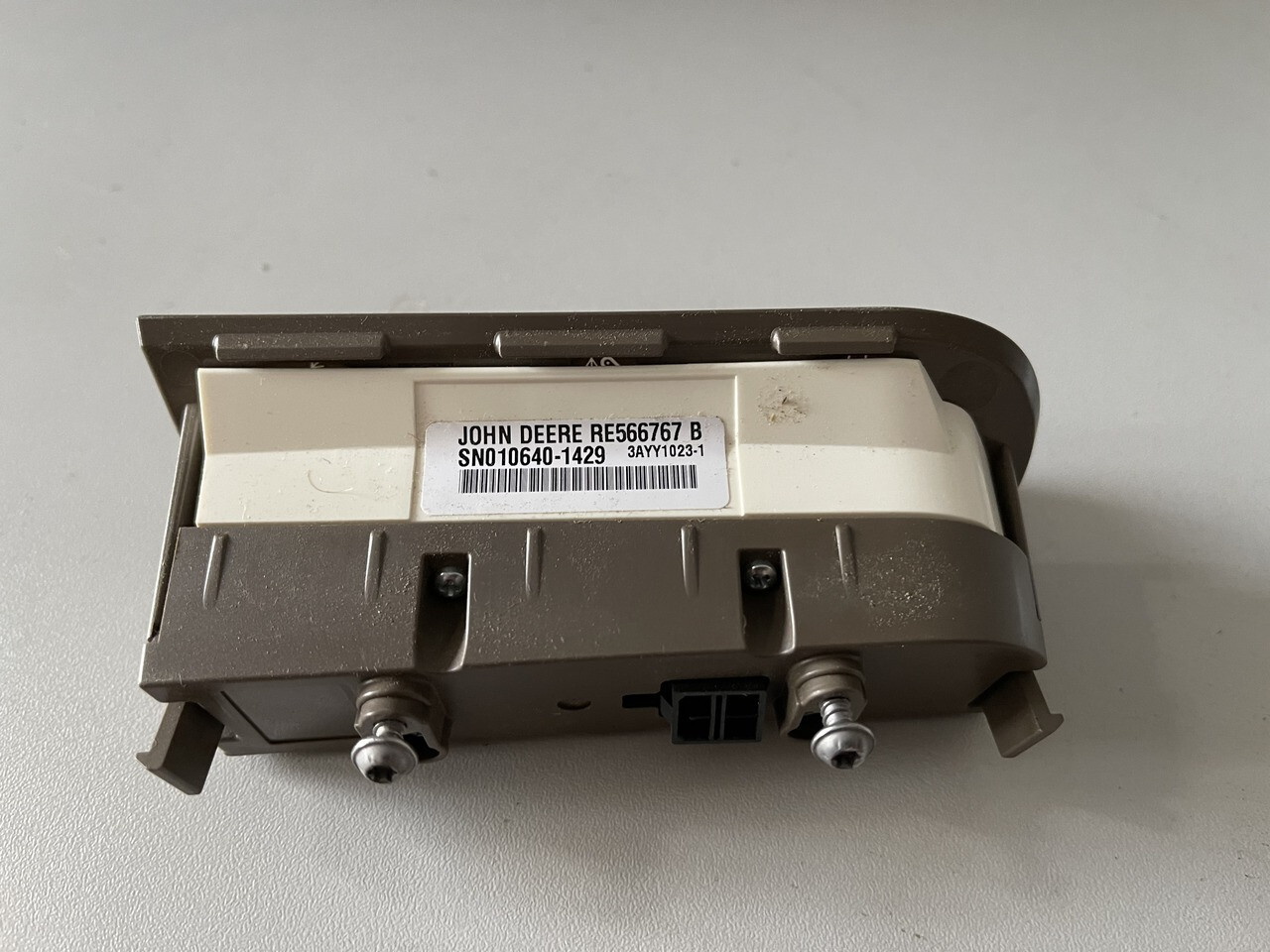 JOHN DEERE RE 566767-sterownik - النظام الكهربائي - الآلات والماكينات الزراعية: صور 2 JOHN DEERE RE 566767-sterownik - النظام الكهربائي - الآلات والماكينات الزراعية: صور 2