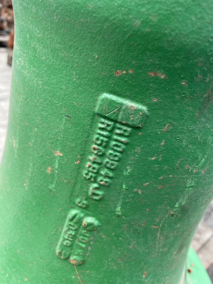 John Deere 8110 8210 8310 8410 8120 8220 8320 8420 - obudowa zwolnicy pochwa R156485 - محرك السفر - الآلات والماكينات الزراعية: صور 2 John Deere 8110 8210 8310 8410 8120 8220 8320 8420 - obudowa zwolnicy pochwa R156485 - محرك السفر - الآلات والماكينات الزراعية: صور 2