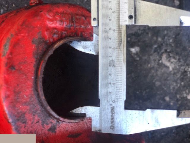 Manitou 524 - Siłownik Wychyłu Łyźki - الاسطوانة الهيدروليكية - الآلات والماكينات الزراعية: صور 2 Manitou 524 - Siłownik Wychyłu Łyźki - الاسطوانة الهيدروليكية - الآلات والماكينات الزراعية: صور 2