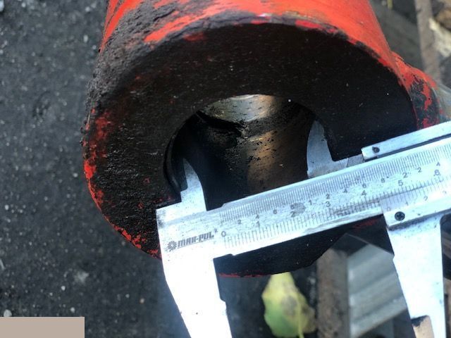 Manitou 524 - Siłownik Wychyłu Łyźki - الاسطوانة الهيدروليكية - الآلات والماكينات الزراعية: صور 3 Manitou 524 - Siłownik Wychyłu Łyźki - الاسطوانة الهيدروليكية - الآلات والماكينات الزراعية: صور 3