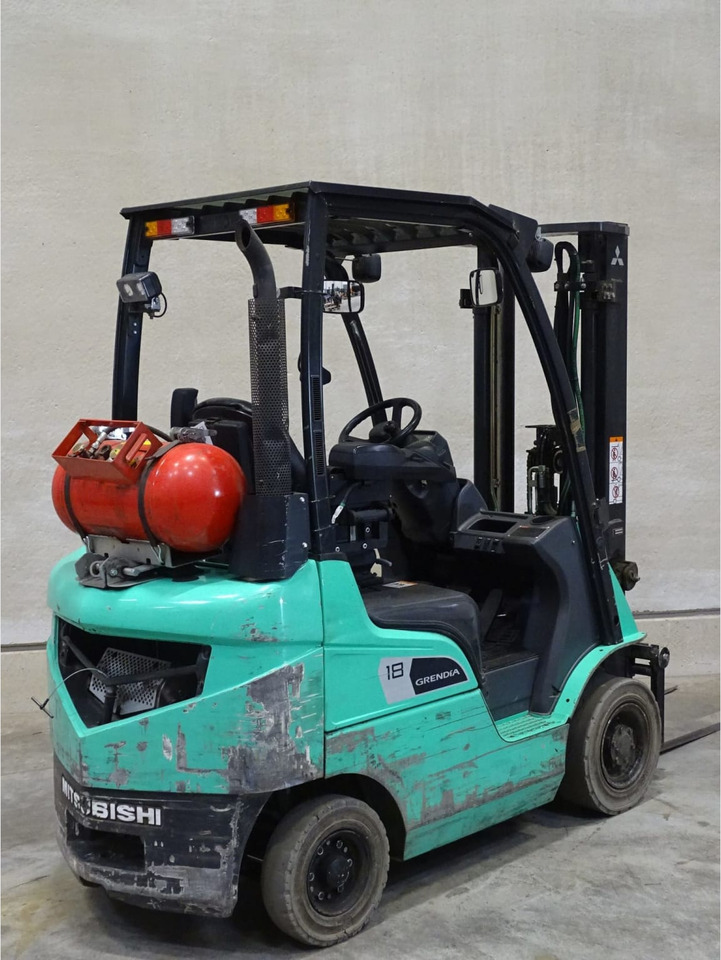 Mitsubishi FG18NT - رافعة شوكية تعمل بالغاز: صور 2 Mitsubishi FG18NT - رافعة شوكية تعمل بالغاز: صور 2