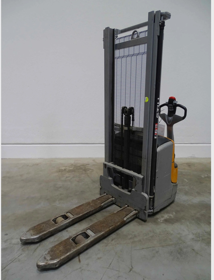 معدات تكديس STILL EXV14C: صور 1