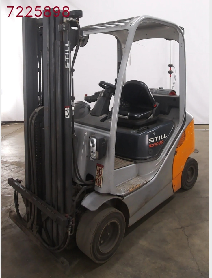 رافعة شوكية تعمل بالغاز STILL RX70-20T: صور 1