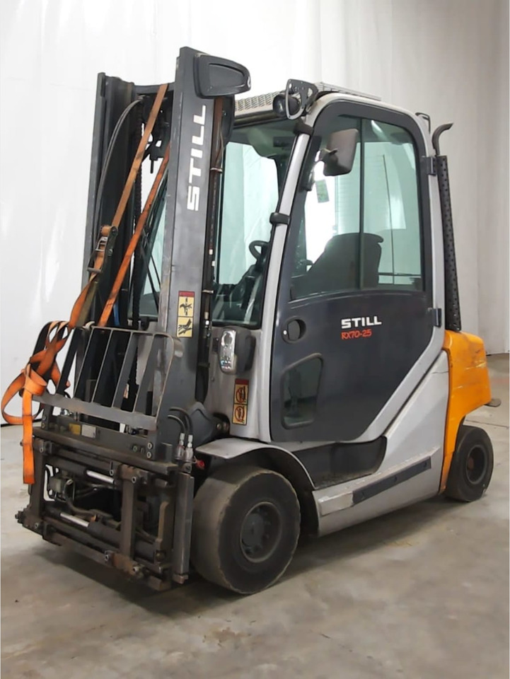 STILL RX70-25 - رافعة شوكية ديزل: صور 1 STILL RX70-25 - رافعة شوكية ديزل: صور 1