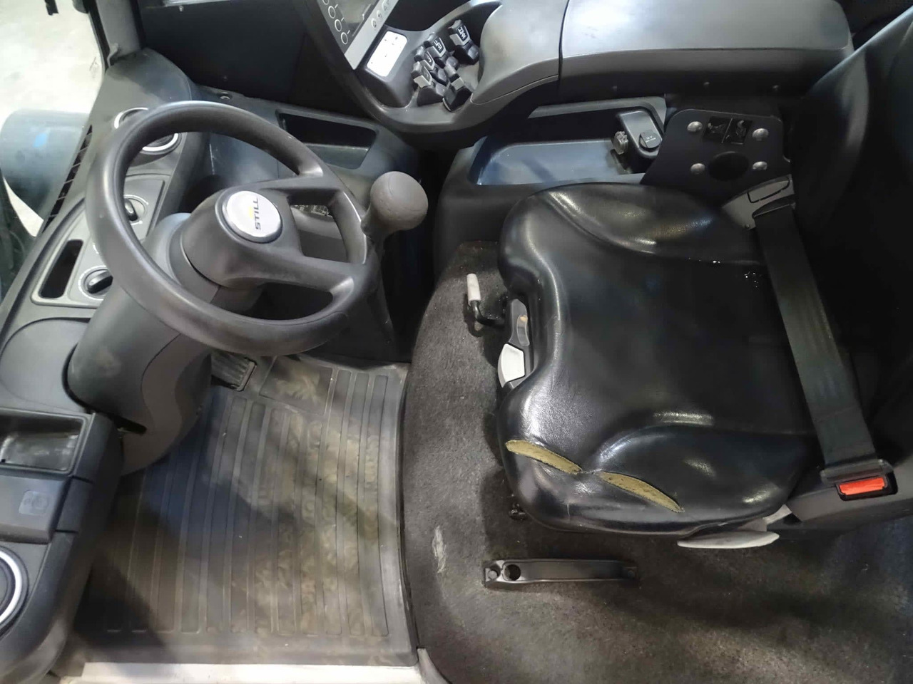 STILL RX70-25 - رافعة شوكية ديزل: صور 3 STILL RX70-25 - رافعة شوكية ديزل: صور 3