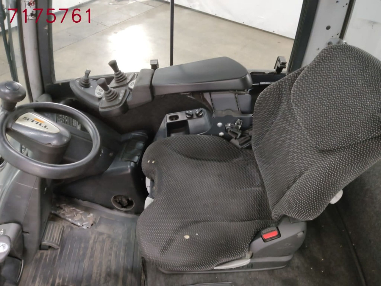 STILL RX70-35T - رافعة شوكية تعمل بالغاز: صور 5 STILL RX70-35T - رافعة شوكية تعمل بالغاز: صور 5
