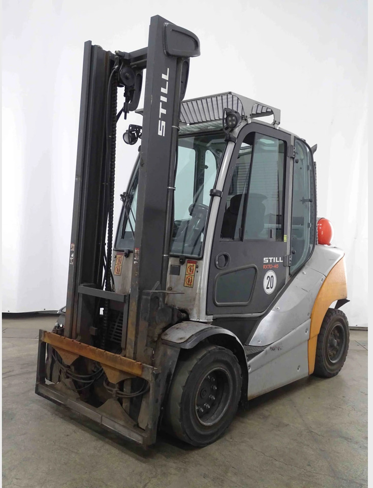 STILL RX70-45T - رافعة شوكية تعمل بالغاز: صور 1 STILL RX70-45T - رافعة شوكية تعمل بالغاز: صور 1