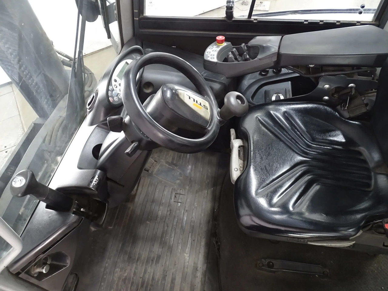 STILL RX70-70 - رافعة شوكية ديزل: صور 3 STILL RX70-70 - رافعة شوكية ديزل: صور 3