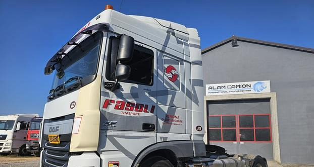 DAF XF-460 EURO 6 impianto idraulico - شاحنة جرار: صور 4 DAF XF-460 EURO 6 impianto idraulico - شاحنة جرار: صور 4