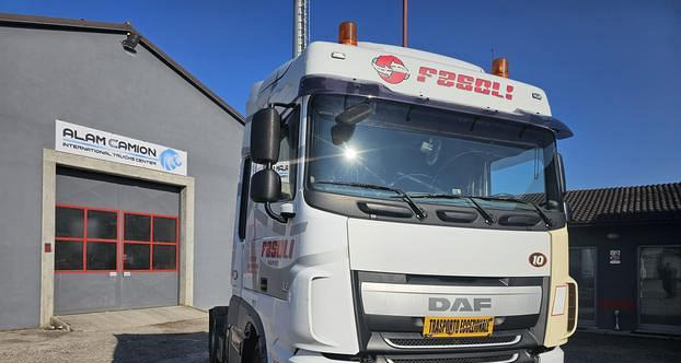 DAF XF-460 EURO 6 impianto idraulico - شاحنة جرار: صور 1 DAF XF-460 EURO 6 impianto idraulico - شاحنة جرار: صور 1