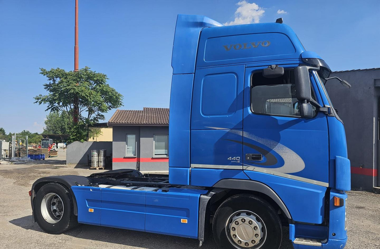 VOLVO FH.440. Euro 5 Con il Disco - شاحنة جرار: صور 5 VOLVO FH.440. Euro 5 Con il Disco - شاحنة جرار: صور 5