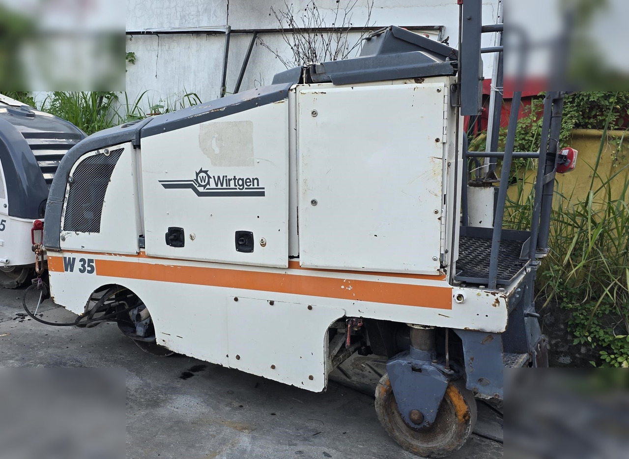 2005 WIRTGEN W35DC - ماكينات لصقل الأسفلت: صور 1 2005 WIRTGEN W35DC - ماكينات لصقل الأسفلت: صور 1
