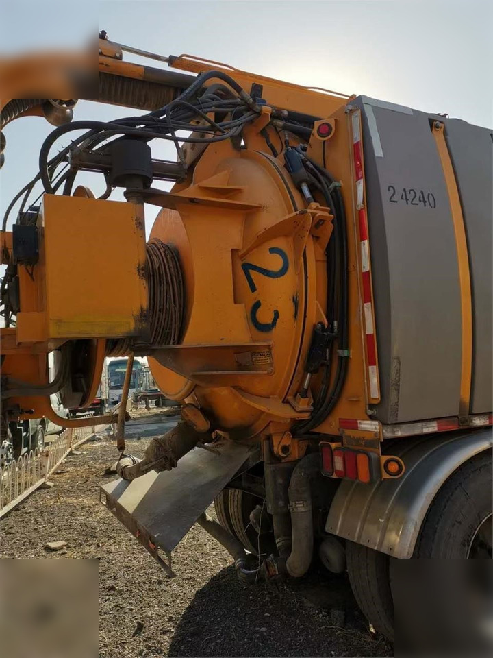 2007 AQUATECH B10 - فراغ شاحنة: صور 4 2007 AQUATECH B10 - فراغ شاحنة: صور 4