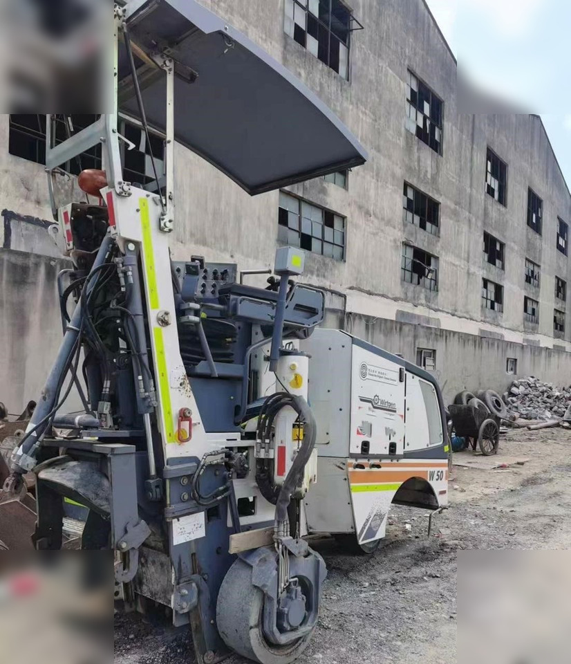2009 WIRTGEN W50 - ماكينات لصقل الأسفلت: صور 2 2009 WIRTGEN W50 - ماكينات لصقل الأسفلت: صور 2