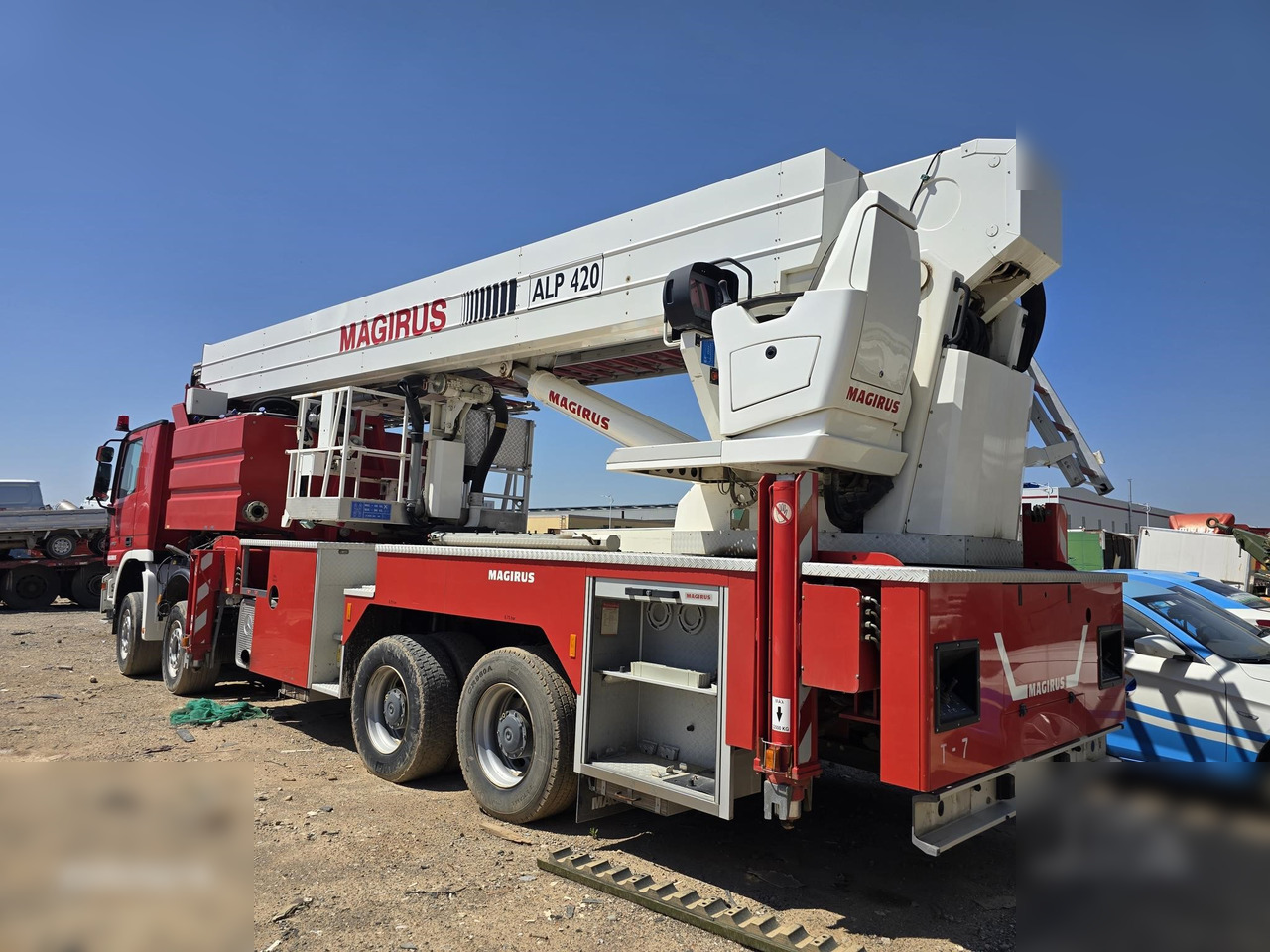 2011 MERCEDES-BENZ ACTROS 4140 - مصاعد الازدهار محمولة على شاحنة: صور 2 2011 MERCEDES-BENZ ACTROS 4140 - مصاعد الازدهار محمولة على شاحنة: صور 2