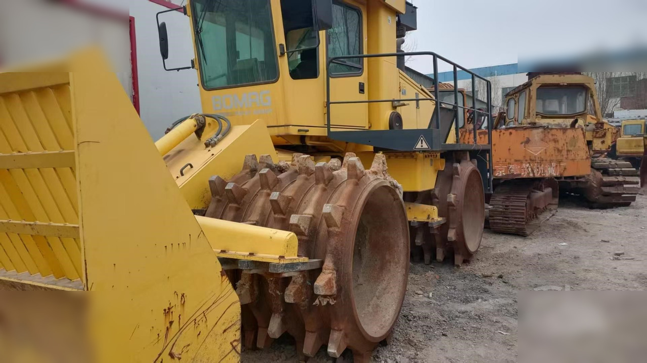 2012 BOMAG BC672RB-2 - مدماج: صور 2 2012 BOMAG BC672RB-2 - مدماج: صور 2
