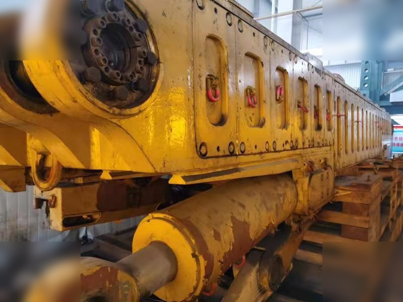 2012 CATERPILLAR EL2000 - ماكينات التعدين: صور 5 2012 CATERPILLAR EL2000 - ماكينات التعدين: صور 5