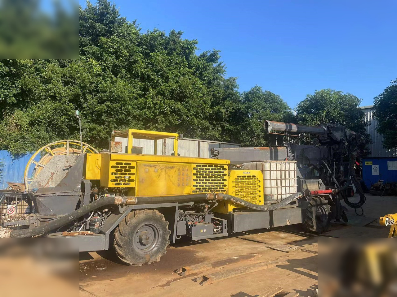 2016 EPIROC MEYCO ME5 MOUNTED ON 2016 ATLAS ARK254K - مضخة خرسانة: صور 2 2016 EPIROC MEYCO ME5 MOUNTED ON 2016 ATLAS ARK254K - مضخة خرسانة: صور 2