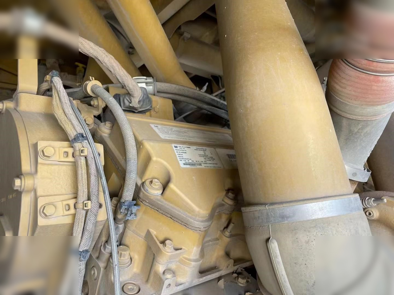 شاحنة قلابة للمحاجر 2018 CATERPILLAR 777E: صور 9