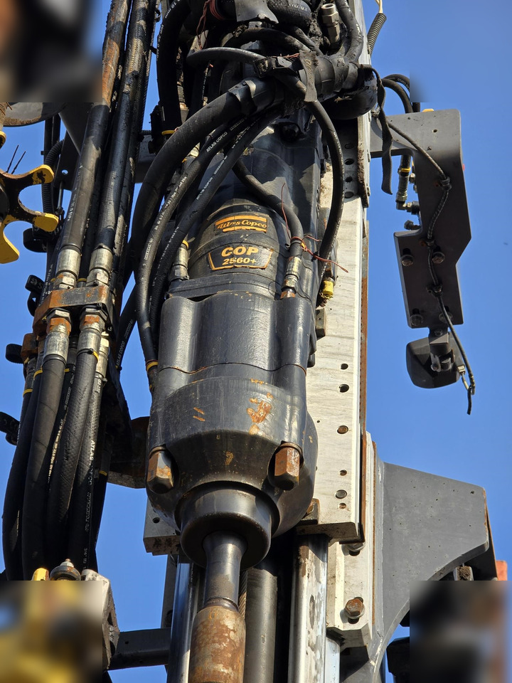2020 ATLAS COPCO FLEXIROC T40 - آلة حفر: صور 3 2020 ATLAS COPCO FLEXIROC T40 - آلة حفر: صور 3