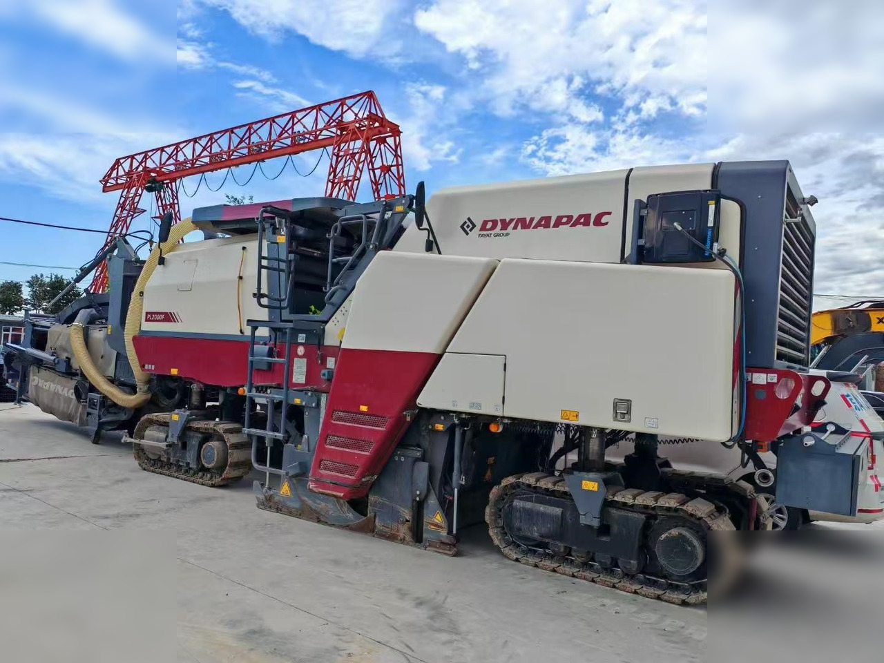 2020 DYNAPAC PL2000F - ماكينات لصقل الأسفلت: صور 1 2020 DYNAPAC PL2000F - ماكينات لصقل الأسفلت: صور 1