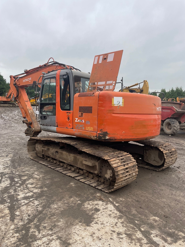 HITACHI ZX225USLC - حفارات زحافة: صور 3 HITACHI ZX225USLC - حفارات زحافة: صور 3
