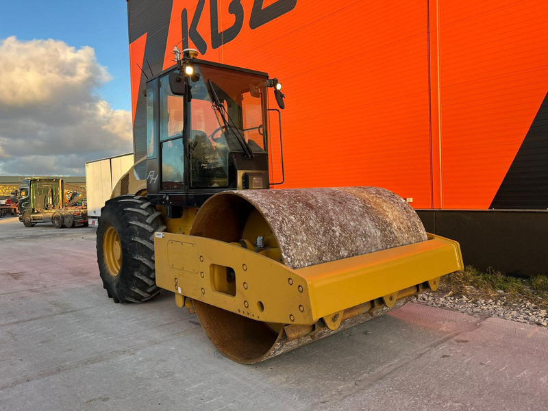 Caterpillar CS 56 3D Trimble DCM300G / AC - مدحلة: صور 4 Caterpillar CS 56 3D Trimble DCM300G / AC - مدحلة: صور 4
