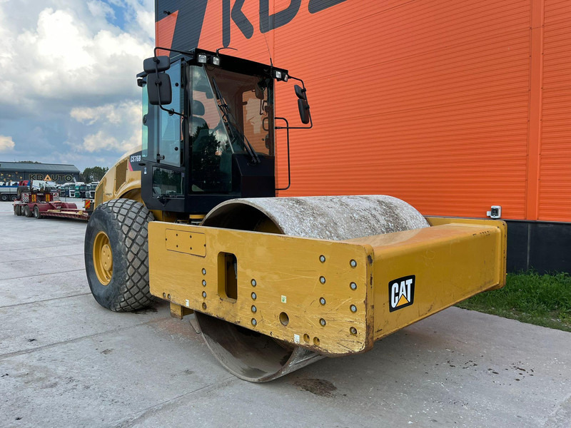 Caterpillar CS 76 B AC - مدحلة: صور 4 Caterpillar CS 76 B AC - مدحلة: صور 4