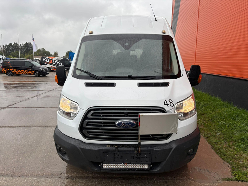 Ford Transit Trend 17 +1 seats / DRIVER AC - صغيرة, ميكروباص: صور 2 Ford Transit Trend 17 +1 seats / DRIVER AC - صغيرة, ميكروباص: صور 2