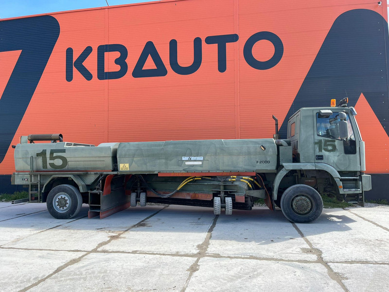 Iveco Fresia F 2000 4x4 SNOW PLOW / BROOM / BLOWER - سياره كنس شوارع: صور 5 Iveco Fresia F 2000 4x4 SNOW PLOW / BROOM / BLOWER - سياره كنس شوارع: صور 5