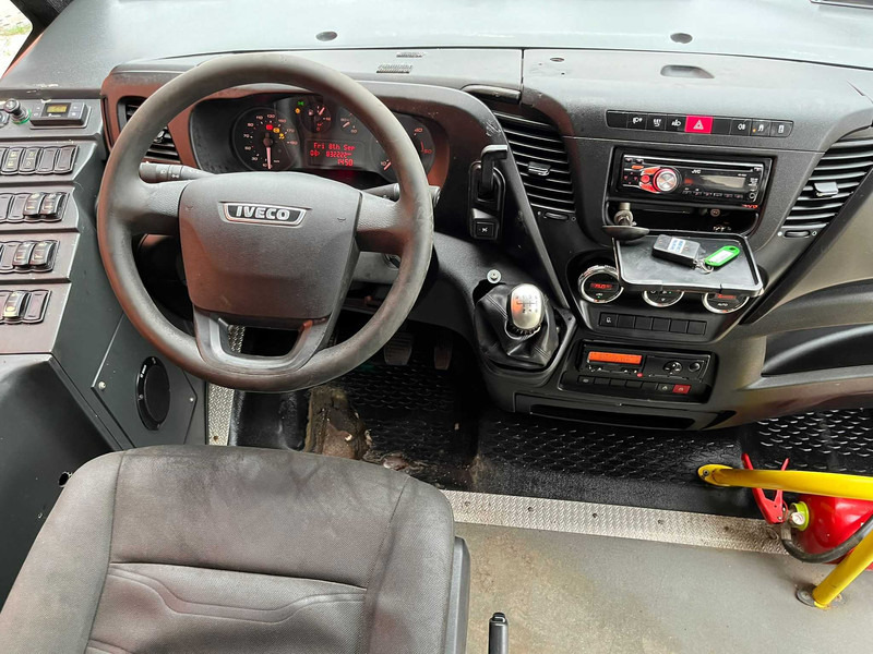 Interior photo 2: صغيرة, ميكروباص Iveco KAPENA THESI 2 PCS AVAILABLE / CNG ! / 27 SEATS + 5 STANDING / AC
