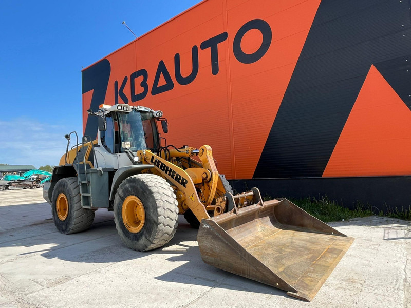 Liebherr L 550 4X4 AC / CENTRL LUBRICATION / SCALES - اللودر بعجل: صور 3 Liebherr L 550 4X4 AC / CENTRL LUBRICATION / SCALES - اللودر بعجل: صور 3