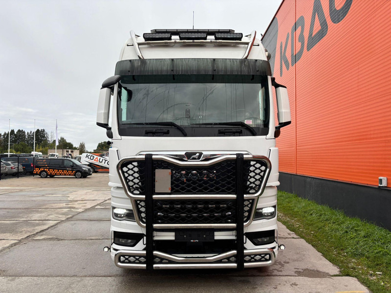 MAN TGX 28.580 6x2 TWIN BED GX CAB / INTARDER / DOUBLE BOGIE - شاحنة جرار: صور 3 MAN TGX 28.580 6x2 TWIN BED GX CAB / INTARDER / DOUBLE BOGIE - شاحنة جرار: صور 3